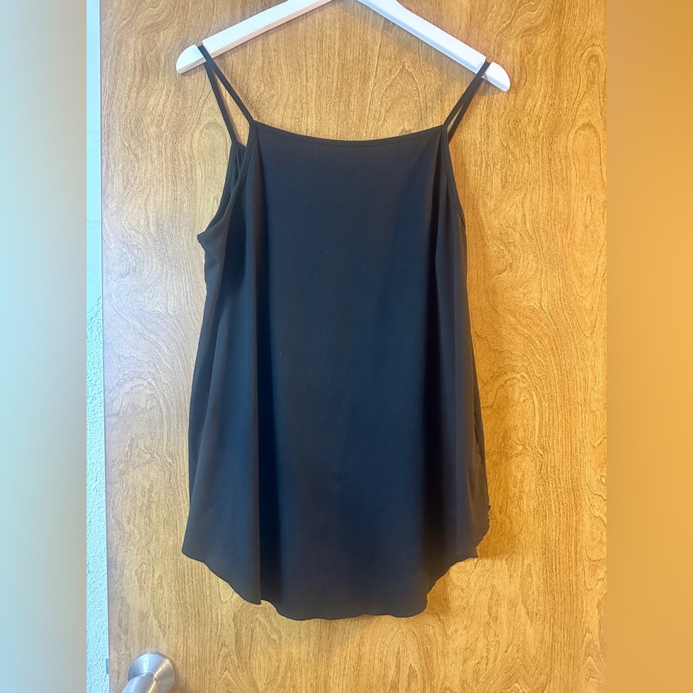🖤 SHEIN Curve Black Flowy Camisole – Size 0XL 🖤